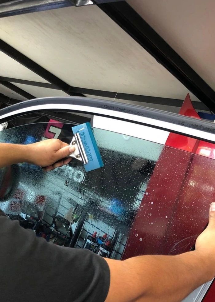 Tinting Windows In Los Angeles - 3-G Lux Auto Spa